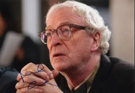 Michael Caine Autogramm signiert Foto 20x30cm