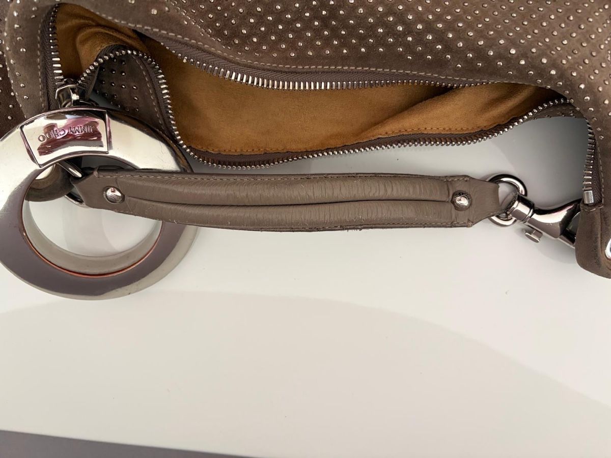 Jimmy Choo Borse da donna: Jimmy Choo Suede Hobo Beige Studs – Nuovo (secondo la descrizione) da Zürich venduto da koc_6l5j 3
