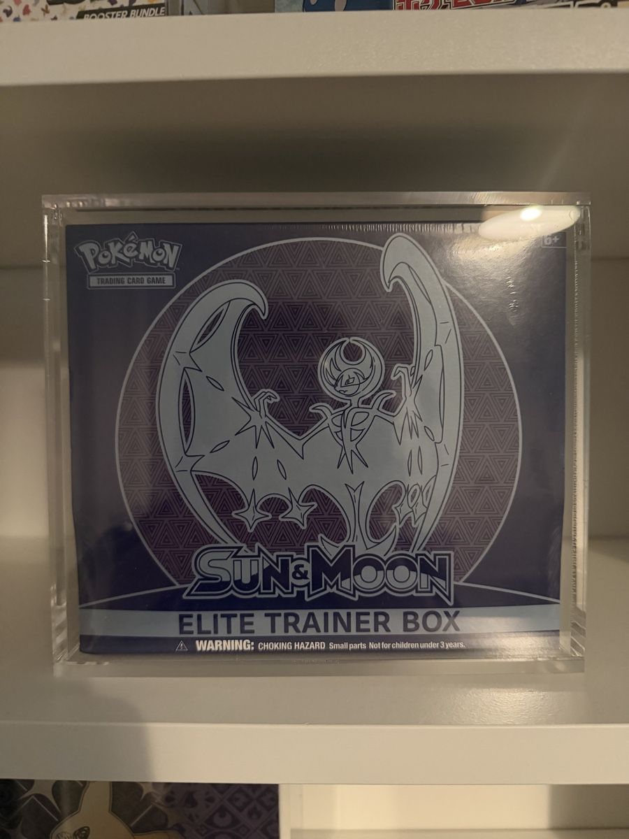Pokémon Carte collezionabili: Sun&Moon ETB (Lunala) – Nuovo e nell'imballaggio originale da Zürich venduto da TGC_Jas