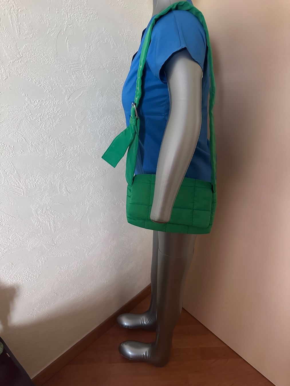 Sonstige Kleidung & Accessoires: Petit sac vert – Neu und originalverpackt aus Boussens von sko_9w6t 1