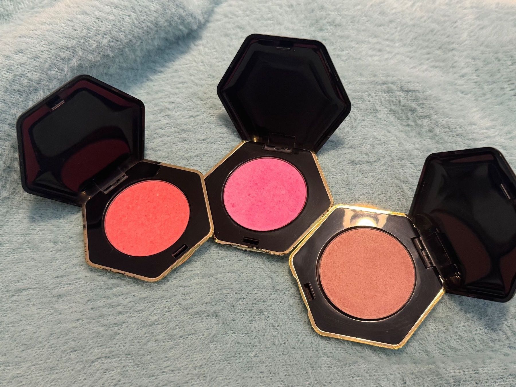 Make-up: H&M Blushes Made in Italy – Gebraucht aus Zürich von ksbuys