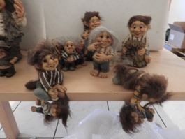 TROLL 4 STEHEND, BIS CA 12 CM,  ,2 X 2 LIEGENG , HANGEND