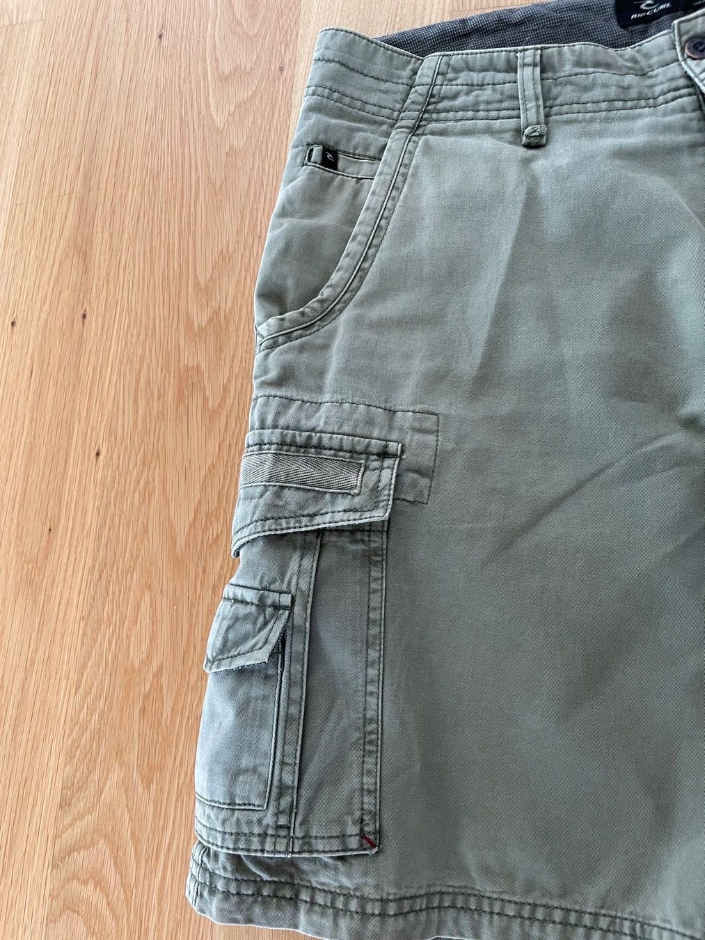 Rip Curl Pantaloni: Baggy pants Ripcurl Gr. 30 – Usato da Bern venduto da Ric45ron12 4