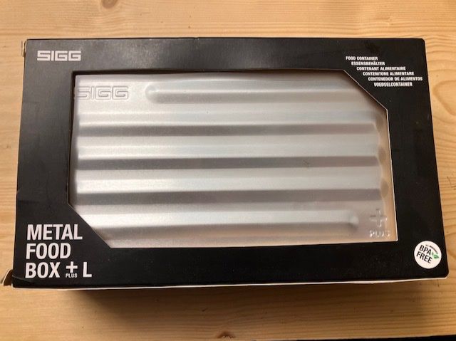 Cucine complete: SIGG Metal Food Box Plus Large – Nuovo e nell'imballaggio originale da Thalwil venduto da Trainspotter