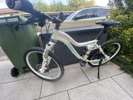 Mountainbike Norco Vixa vollgefedert weiss gebraucht