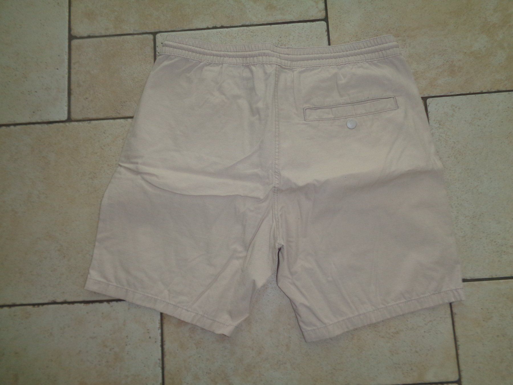 H&M Pantalons: Shorts  H&M Grösse 34 – D'occasion à Kreuzlingen par Robi-2003 3