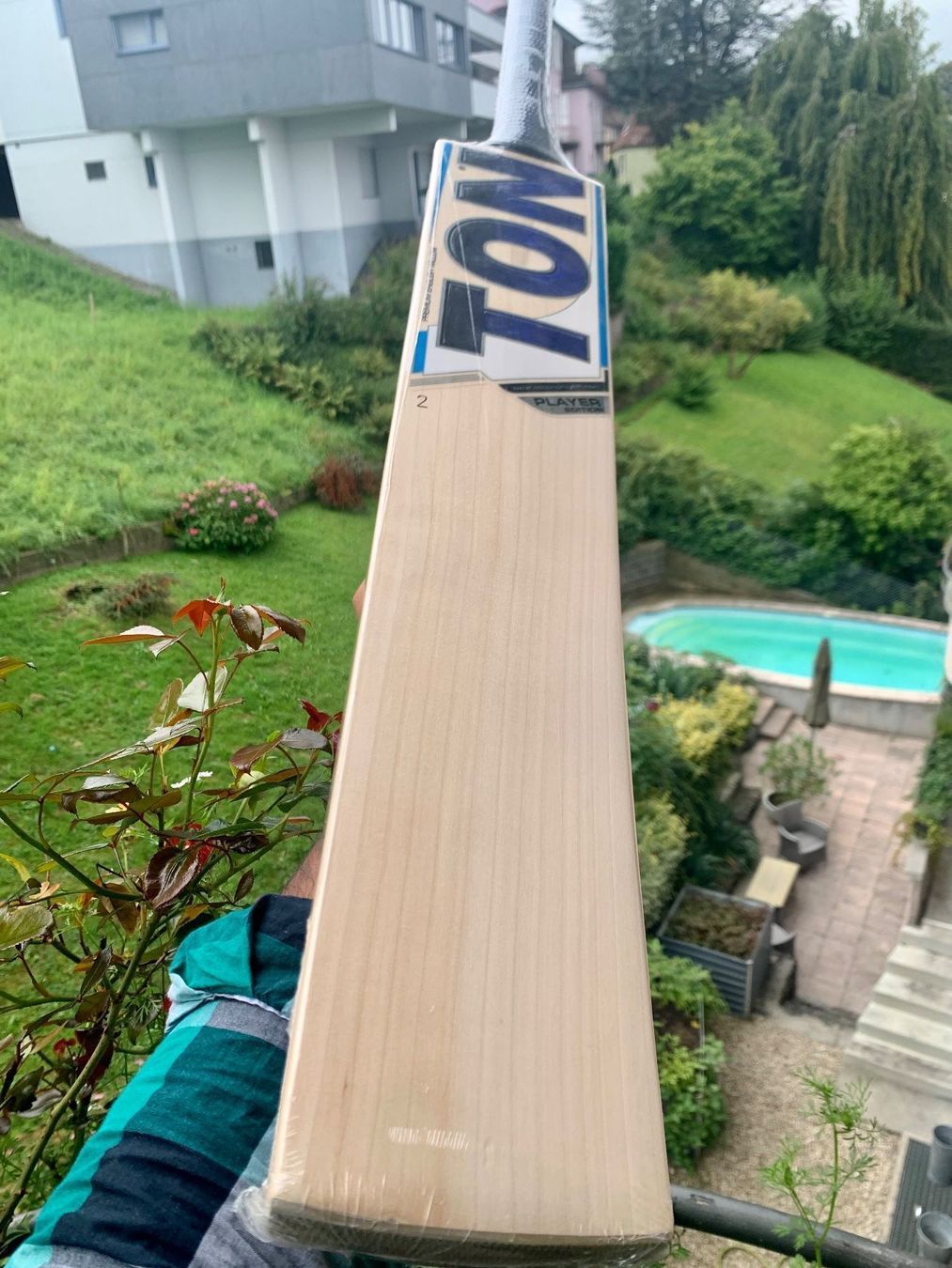 Giochi: SS TON PLAYER EDITION CRICKET BAT  SH – Nuovo e nell'imballaggio originale da Luzern venduto da ronymamuni 5