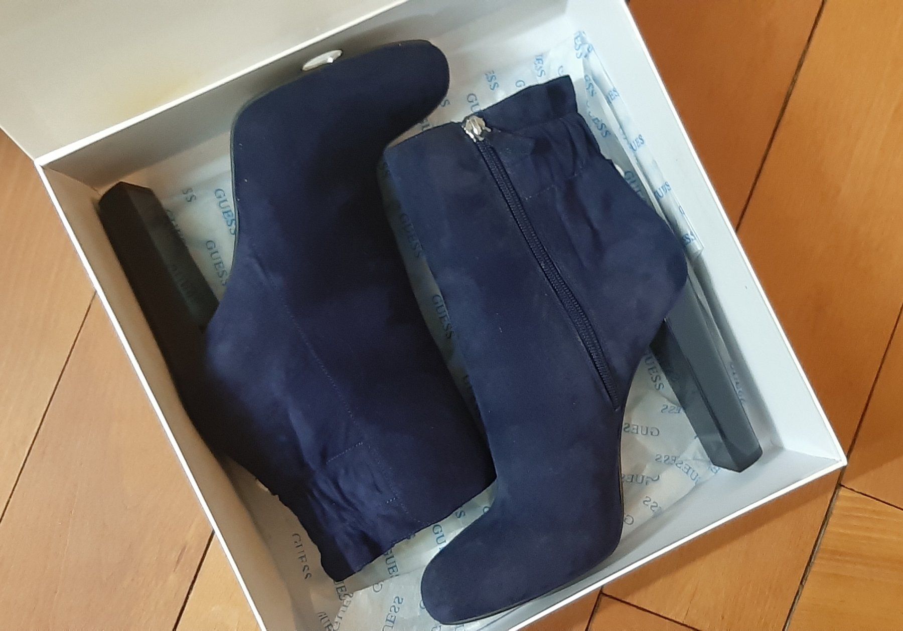 Guess Scarpe da donna: NEU!  GUESS Stiefel LEDER    Gr.38 – Nuovo e nell'imballaggio originale da Zürich venduto da Venecia25