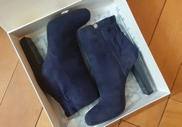 NEU!  GUESS Stiefel LEDER    Gr.38