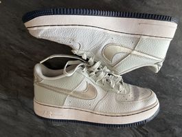 Nike Air Force 1 Low 38.5 blanc Swoosh métallisé