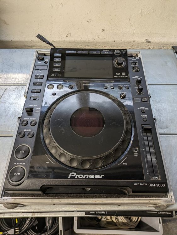 Pioneer CDJ 2000 / inkl. Thon Case (Gebraucht) in für CHF 780 – nur ...