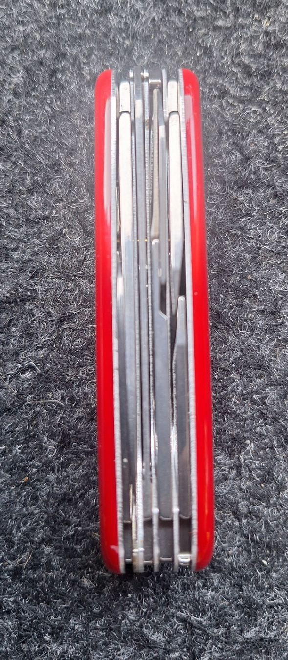 Victorinox Coltelli tascabile: VICTORINOX HUNTSMAN NEU  – Nuovo (secondo la descrizione) da Niederwangen BE venduto da pfiff02 3
