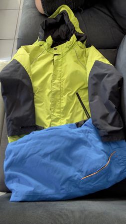 Ensemble ski enfant veste et pantalon jaune bleu T.140/146