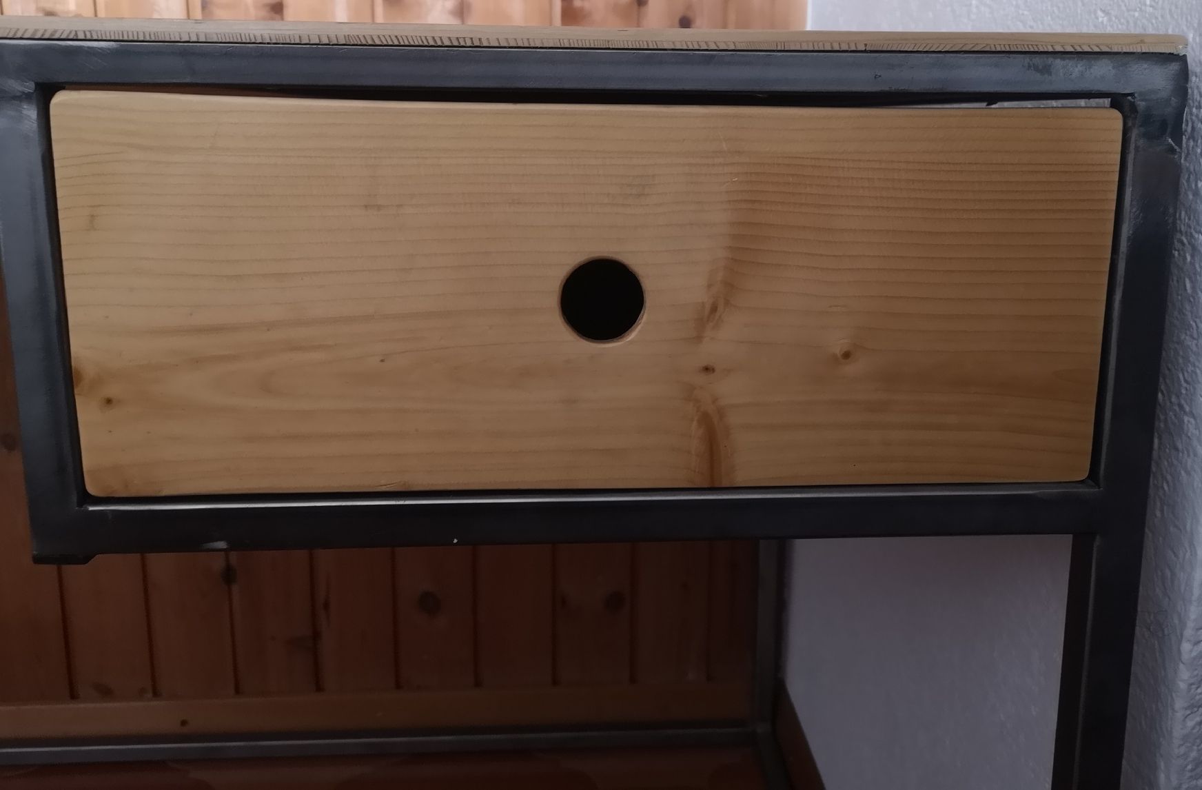 Scrivanie: Bureau – Usato da Arbaz venduto da diabolo28