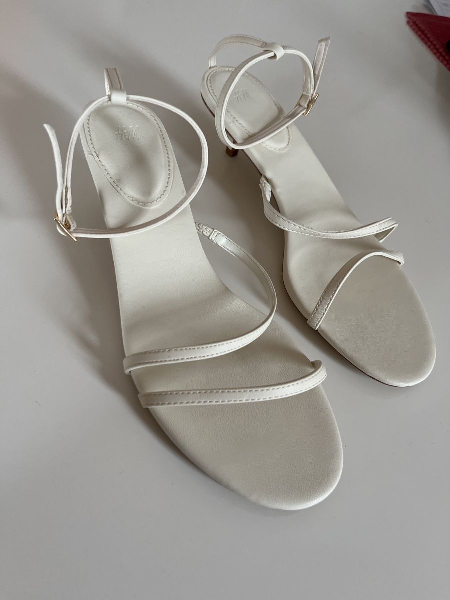 H&M Damenschuhe: Talon blanches H&M, taille 40 – Neu (gemäss Beschreibung) aus Lausanne von mae_dj7r 2