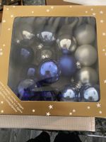 blau-weiss-silber Weihnachtskugeln