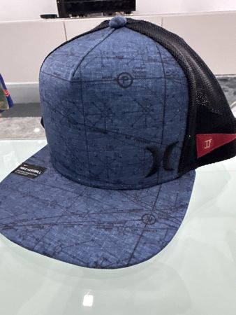 Casquette Hurley AeroBill, comme neuf, taille réglable