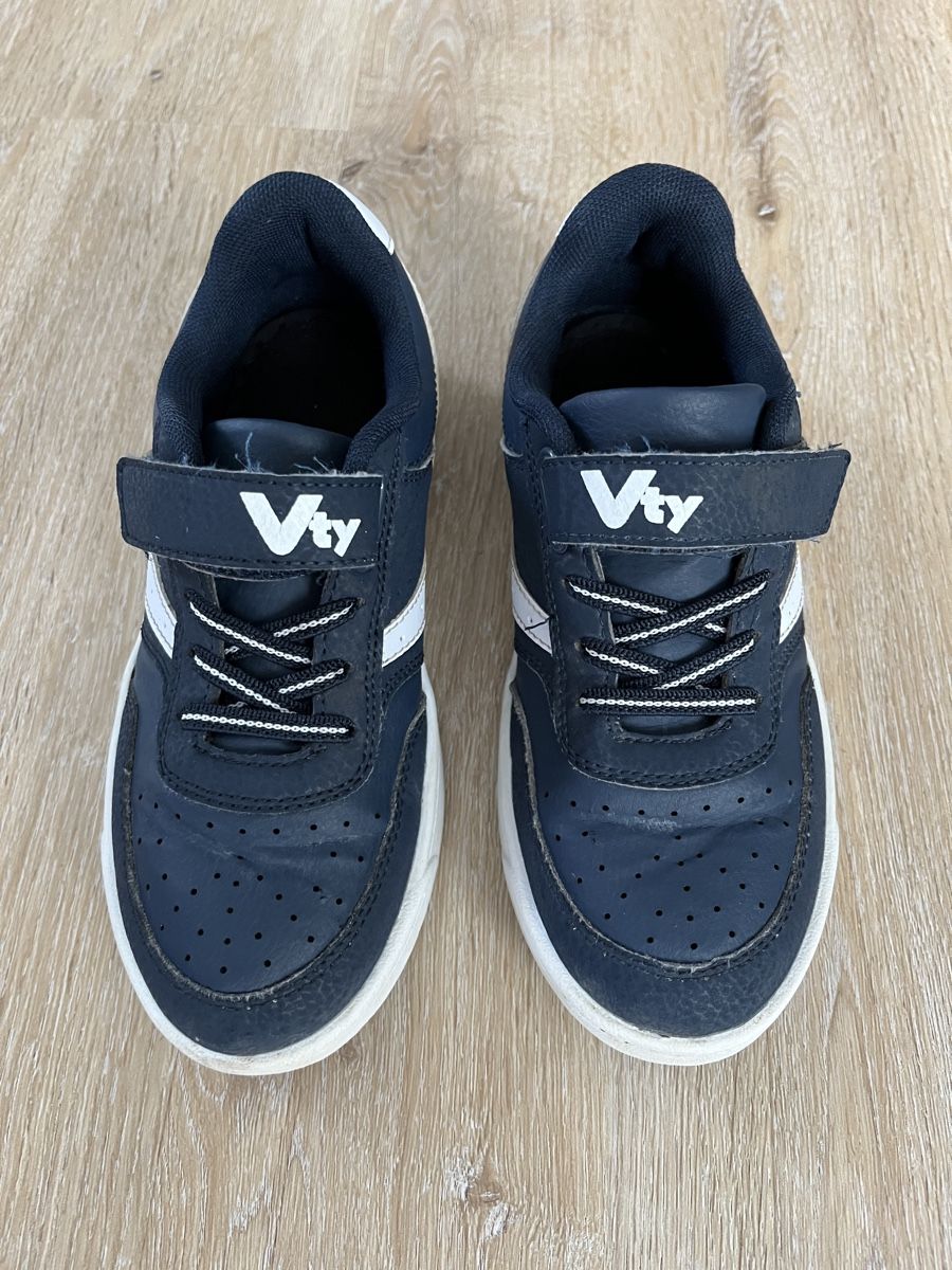 Victory Schuhe für Jungen: Sneaker Gr. 33 – Gebraucht aus Sulz AG von Zissi31324