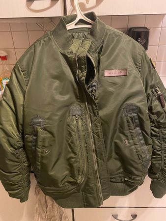 Bomberjacke AVIREX Type MA-2 US Army Air Force M Grün
