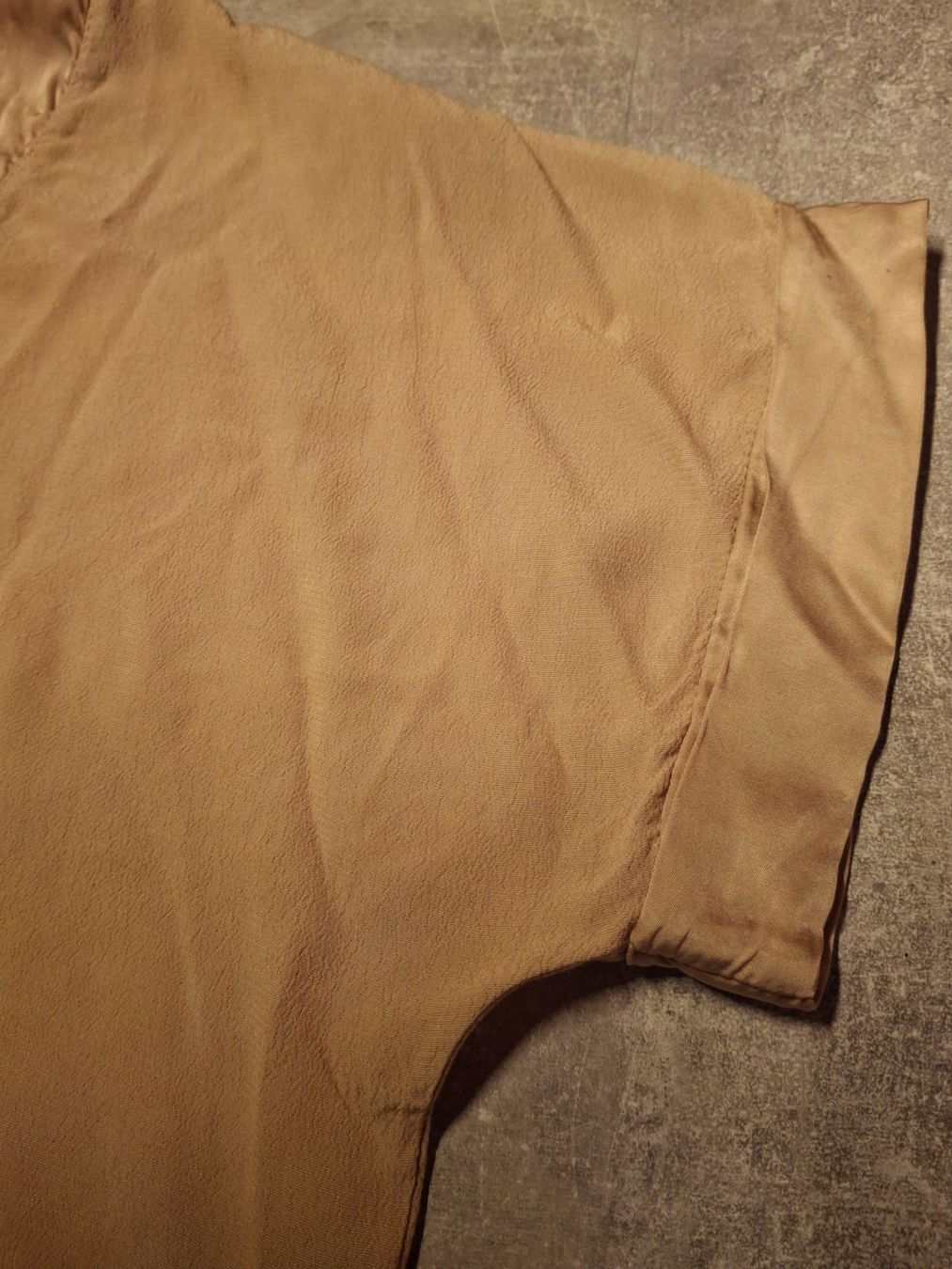 Tops: Haut camel col en V taille M marque Myastreet – Gebraucht aus Villiers von san_jn5w 1