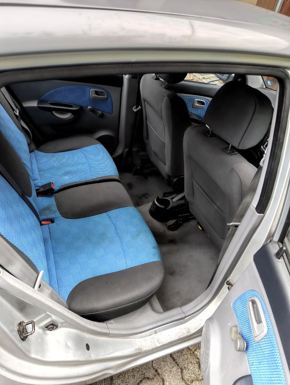 Kia Automobili: kia picanto – Usato da Läufelfingen venduto da sim_fr2v 6
