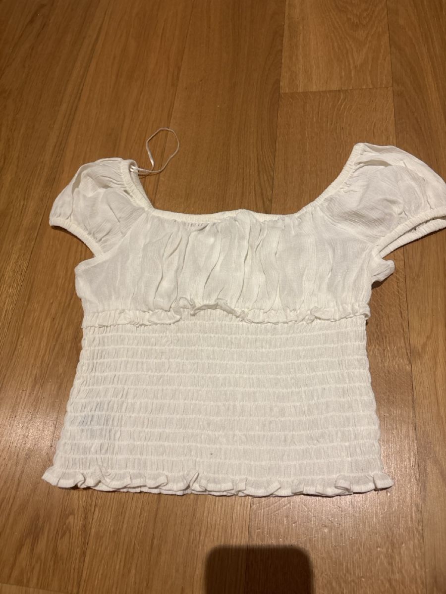 H&M Camicette, T-shirt & Top: Wunderschöne Bluse für Mädchen – Usato da Zuerich venduto da junverhau 2