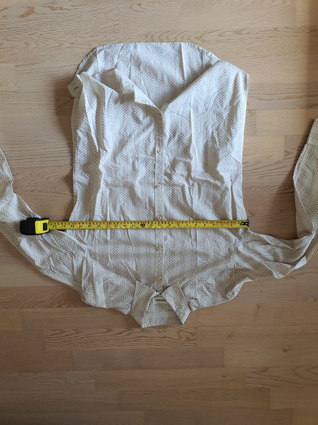 Diesel Hemden: Diesel Shirt, mens L, formal beige/red diamond dot pattern – Gebraucht aus Wallisellen von Alexandrertheg 7