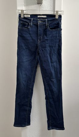 Levi’s 724 Jeans high rise straight Gr. 26 dunkelblau