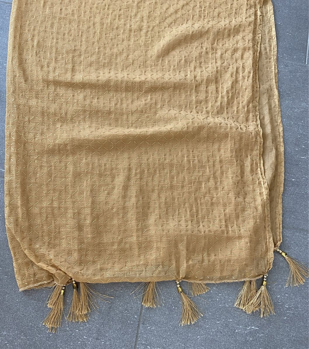 Foulard & Sciarpe: FABRIKNEUER INDISCHER SCHAL-KOPFTUCH – Nuovo e nell'imballaggio originale da Malters venduto da Kuettel1 1