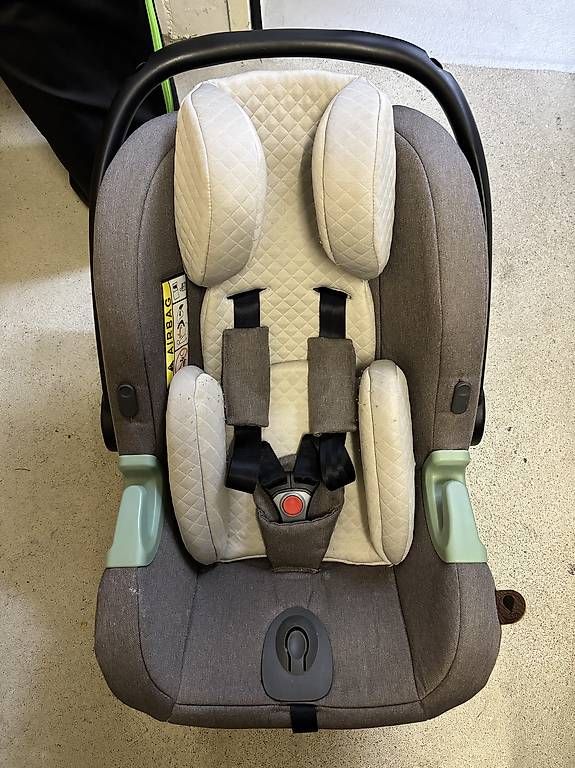 Auto-Kindersitze: Abc Design Babyschale Tulip 2022  – Gebraucht aus Volketswil von sara_4 2