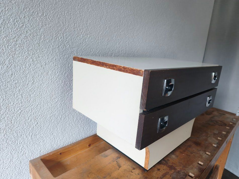 Cassettiere: Space Age Kommode Nachttisch vintage 67x43x41cm – Usato da Toffen venduto da Immo-Erben 1