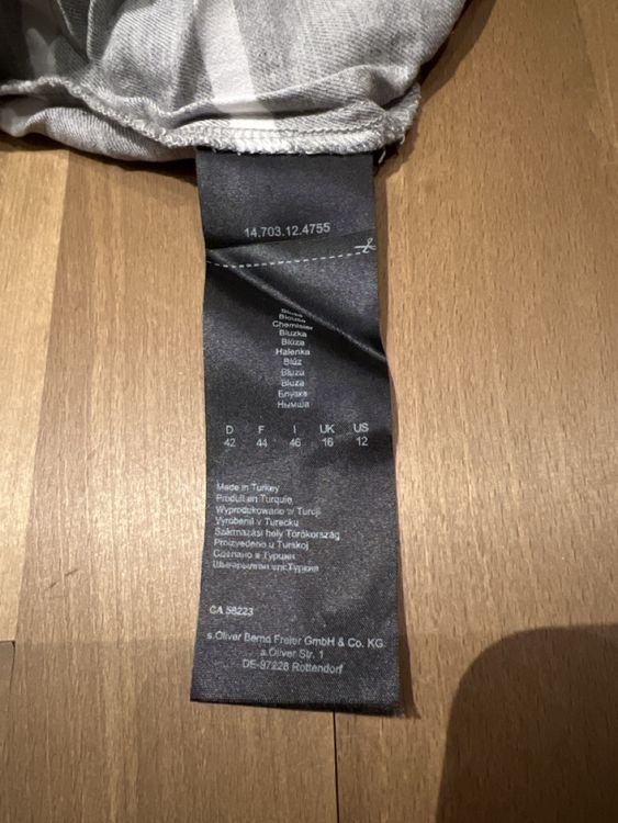 S.Oliver Chemisiers: s.Oliver Shirt Damen Grösse 42 gestreift grau weiss – D'occasion à Münsingen par est_s6vf 4