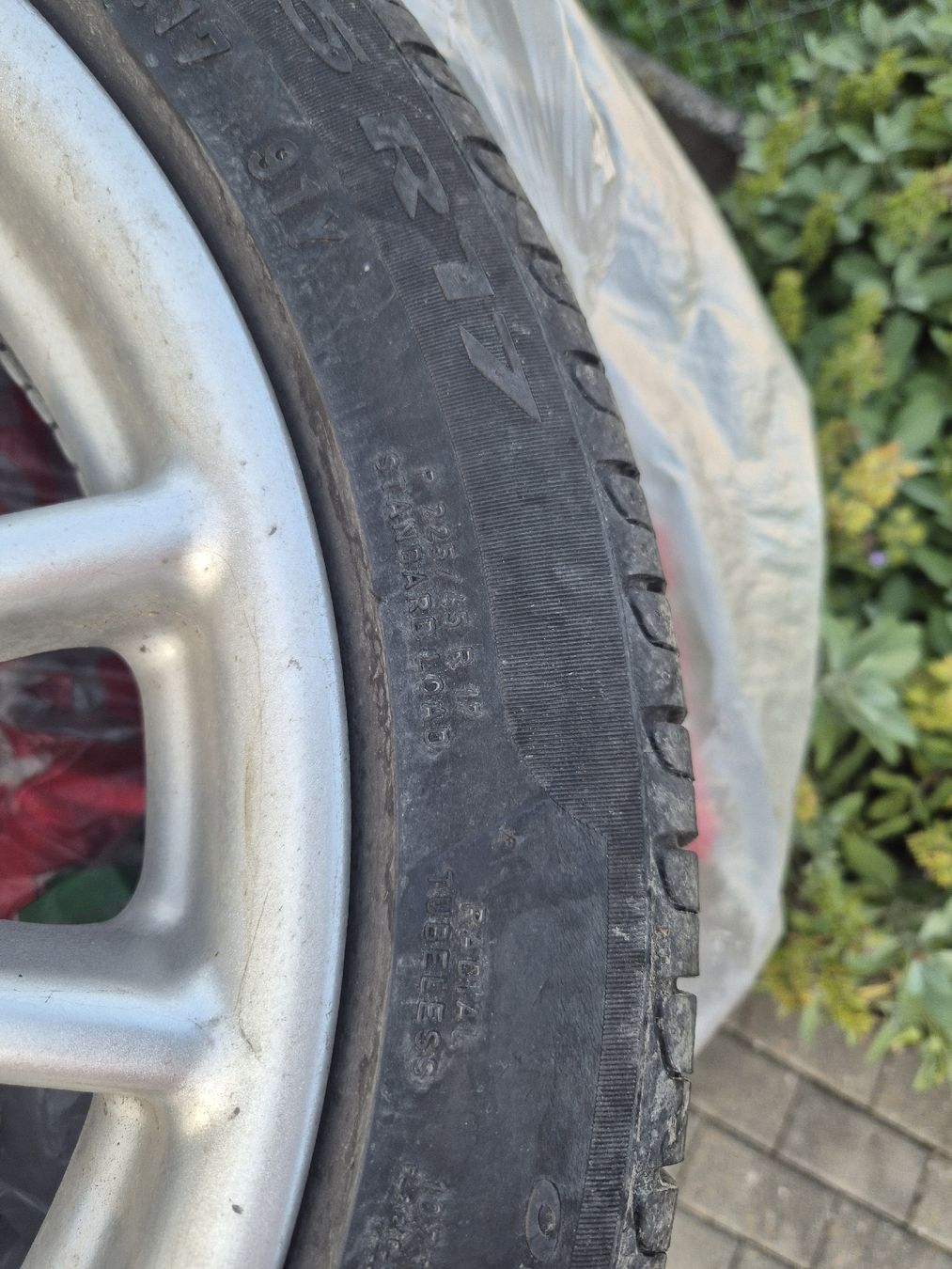 Pneumatici & Ruote complete: 4 ganze Räder 17 Zoll  – Usato da Vilters venduto da Fleiflomi 4