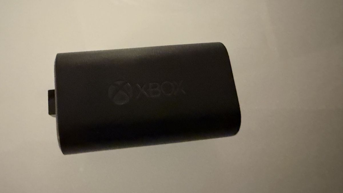 Microsoft Altri accessori: Microsoft Xbox Play & Charge Kit (USB-C) – Nuovo (secondo la descrizione) da Bottmingen venduto da Vageek 3