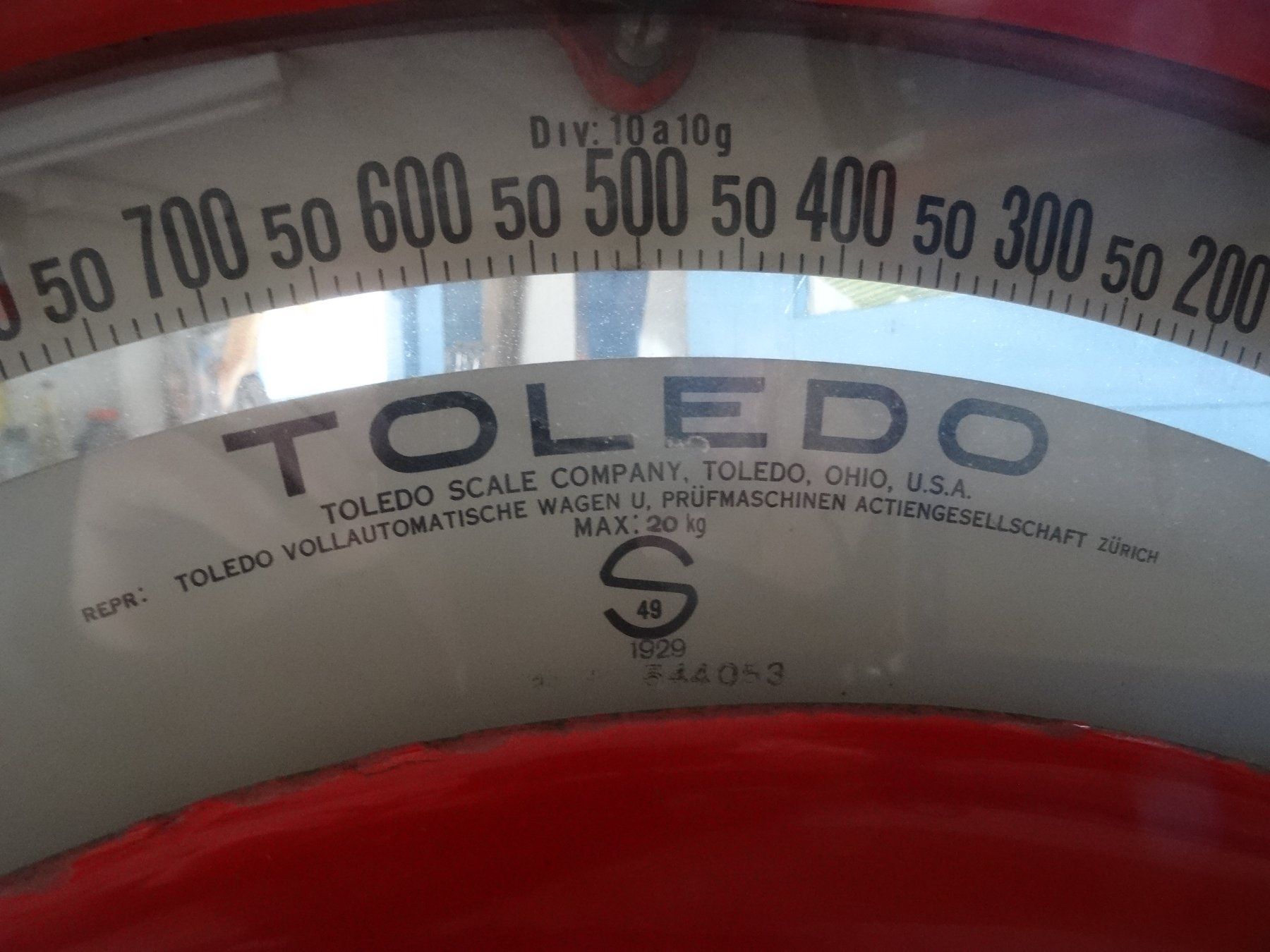 Waagen und Gewichte: Retro Waage rot  TOLEDO – Gebraucht aus Ehrendingen von CHMEX 4