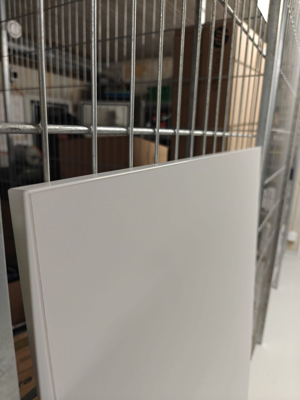 Servierplatten: Tischplatte Weiss 140 x 70 cm – Gebraucht aus Liestal von GameNTech 1