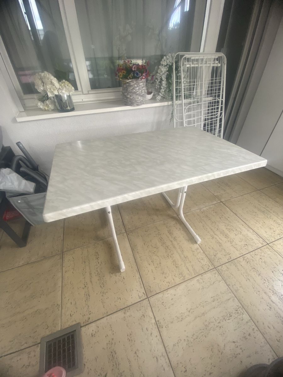 Conforama Tavoli: Gartentisch Klappbar guter Zustand. – Usato da Pratteln venduto da hat_8rxr
