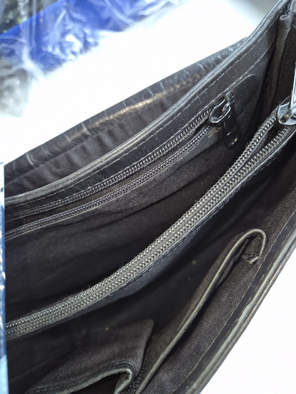 Borse: Schwarze Ledertasche, Schultertasche – Usato da Wettingen venduto da Fjona 4