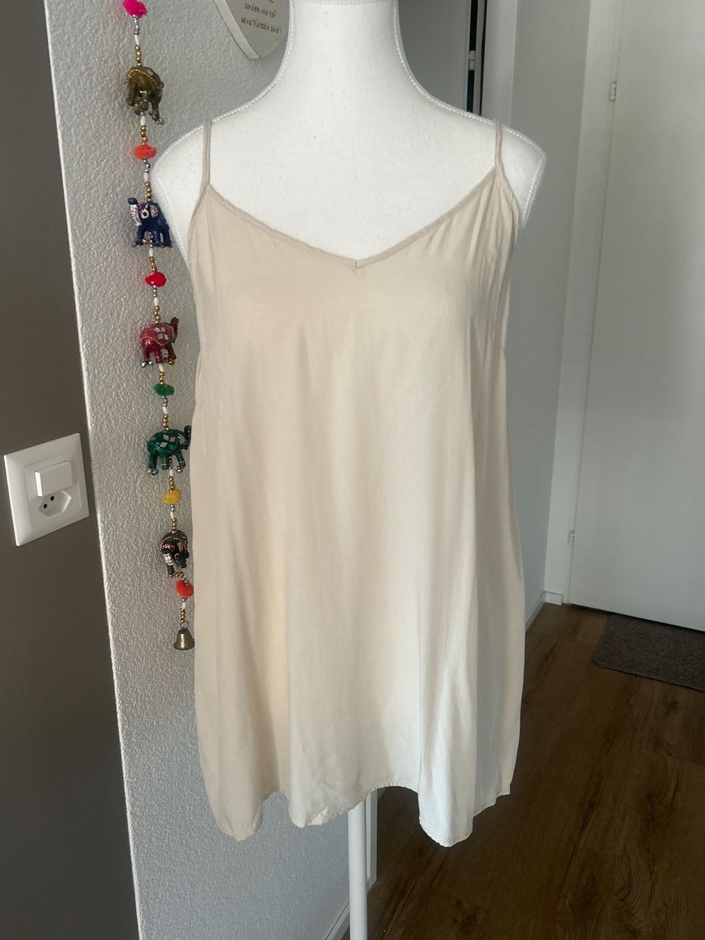 Tops: Top mit Spaghettiträger beige – D'occasion à Brunnen par Nala2929 2