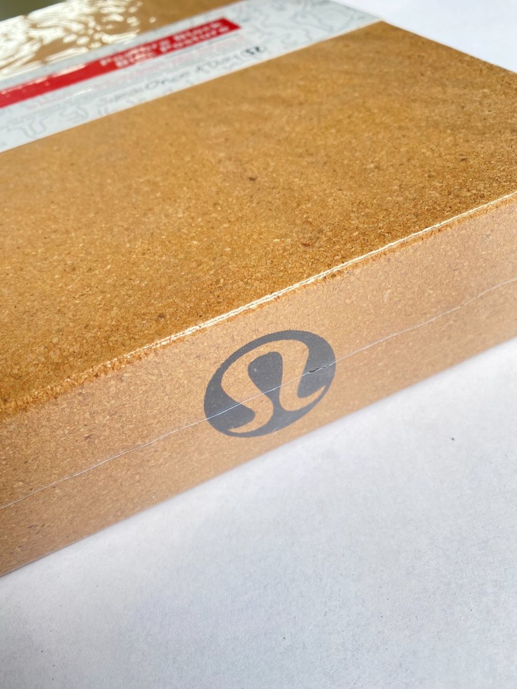 Lululemon Hometrainer: NEU - Lululemon Yoga Block aus Kork – Neu und originalverpackt aus Bern von lolapennt 2