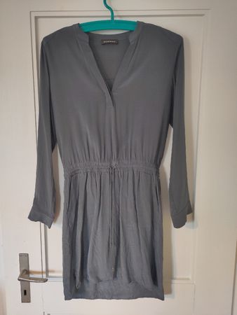 graues Kleid aus Seide von Repeat