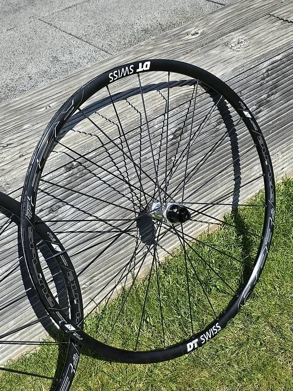 Pezzi di ricambio: Laufradsatz DT Swiss – Usato da Uster venduto da Eno64 2