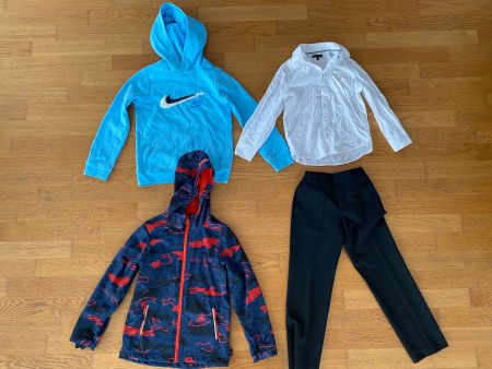 Kleiderpaket Shirt Pulli Jacke Gr 128-134 Nike C&A Rocktrail