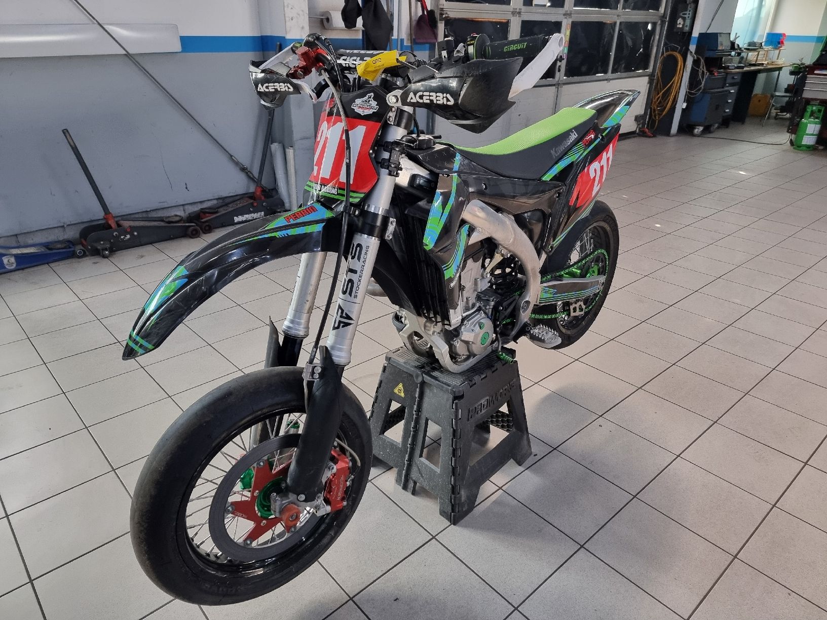 Kawasaki Route: Kawasaki Kx450f Supermoto 2017 – D'occasion à Worben par Liviogeelhaar 1