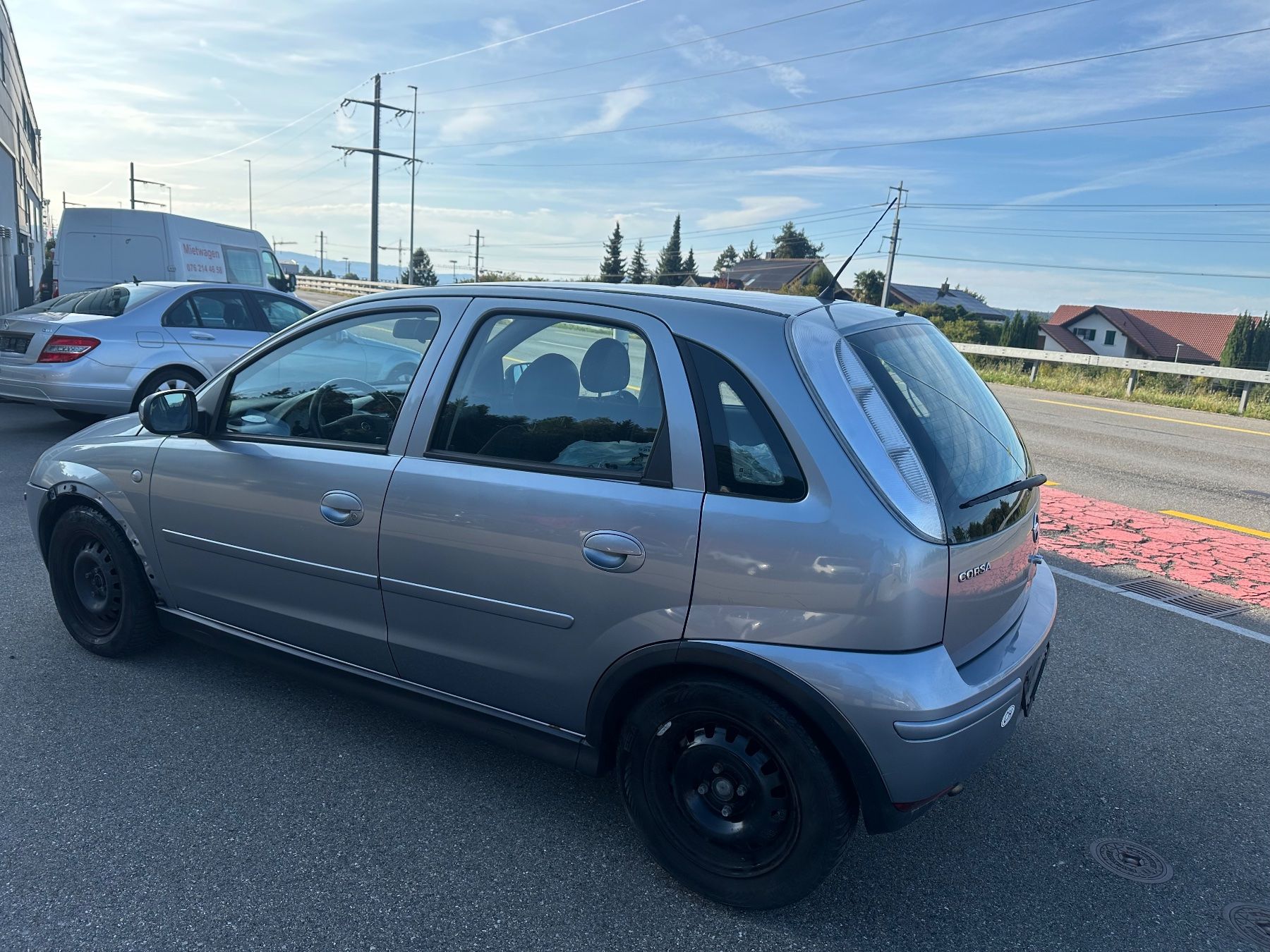 Opel Automobili: Opel Corsa 1,2///klima/// – Usato da Pfäffikon SZ venduto da Ami_ble 2