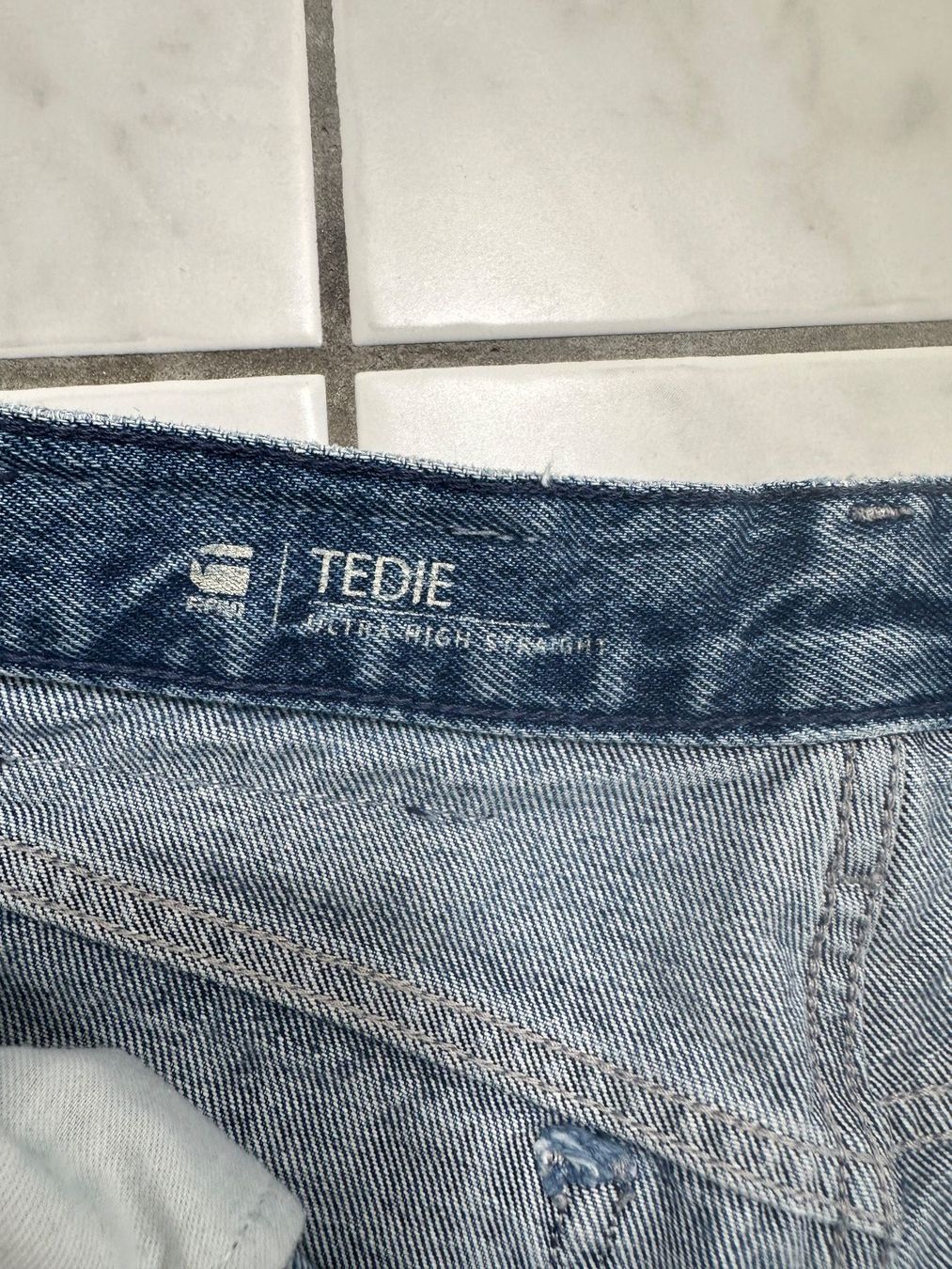 G-Star Jeans: G-star Jeans – Usato da Uetikon am See venduto da sop_2ylg 1