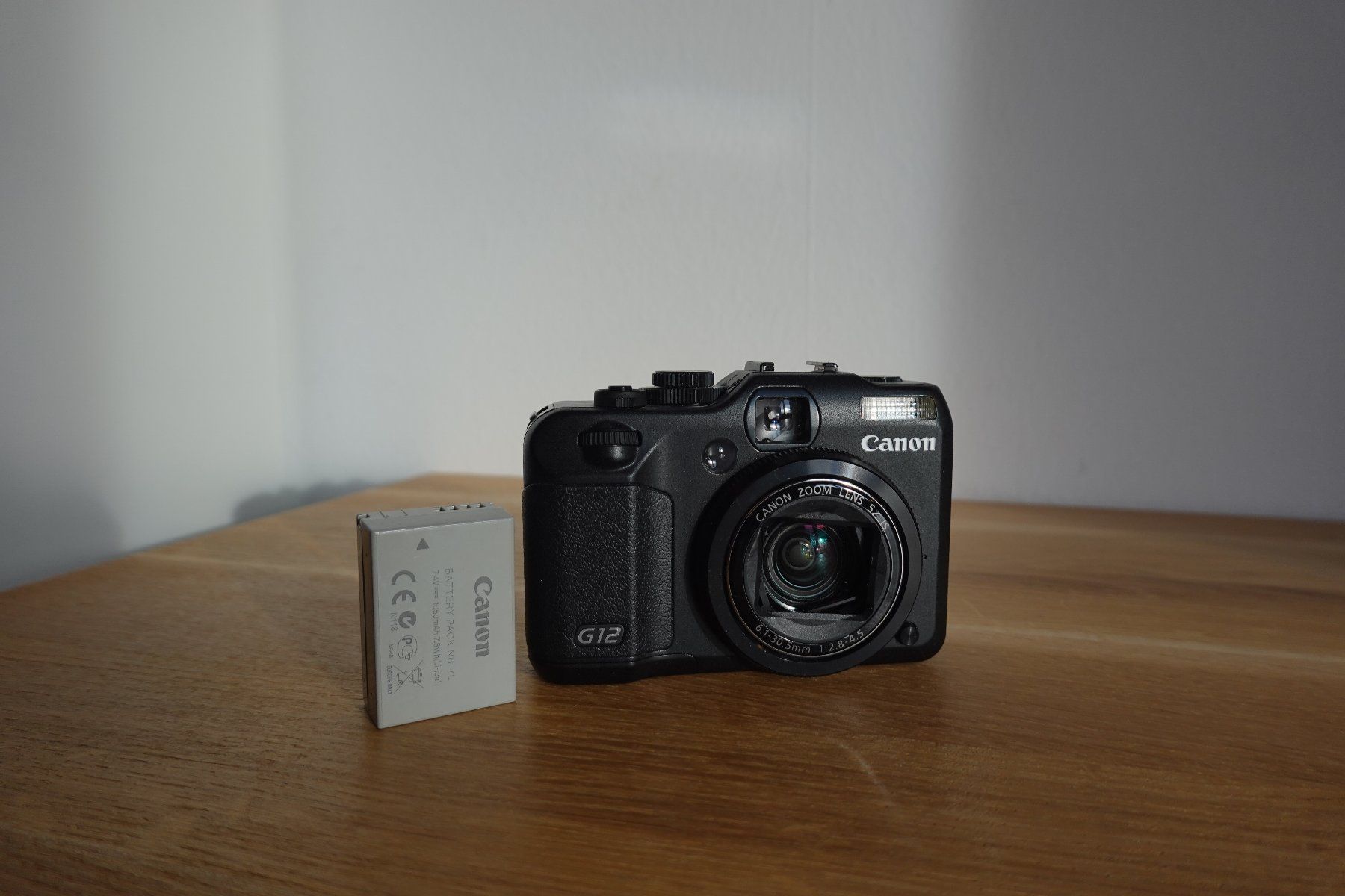 Canon Fotocamera: Canon Powershot G12 - Schwarz – Usato da Fribourg venduto da mar_9vlt 3