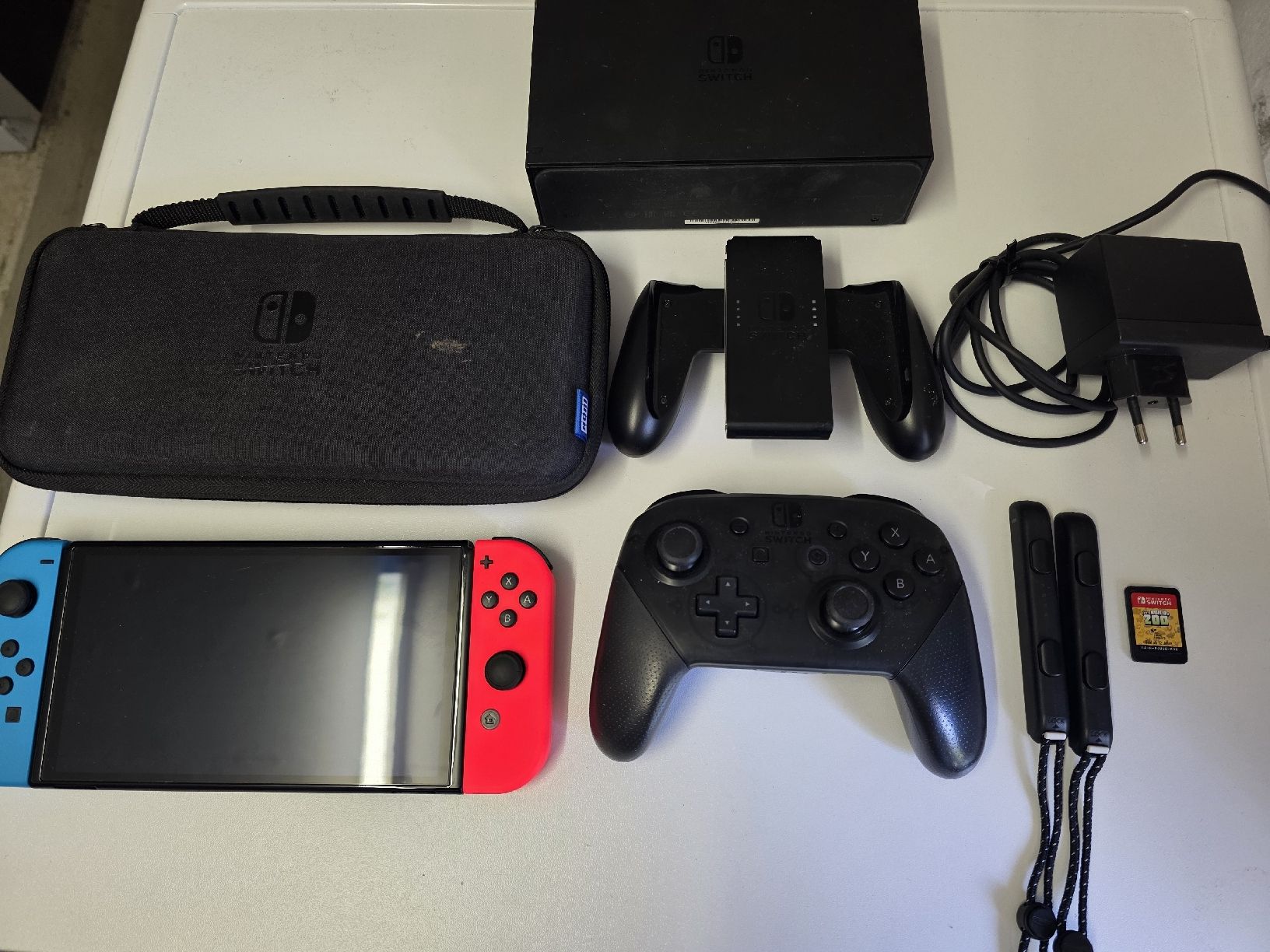 Nintendo Konsolen: Nintendo Switch OLED Kit + Pro Controller! – Neu (gemäss Beschreibung) aus Windisch von J_Kaufmann