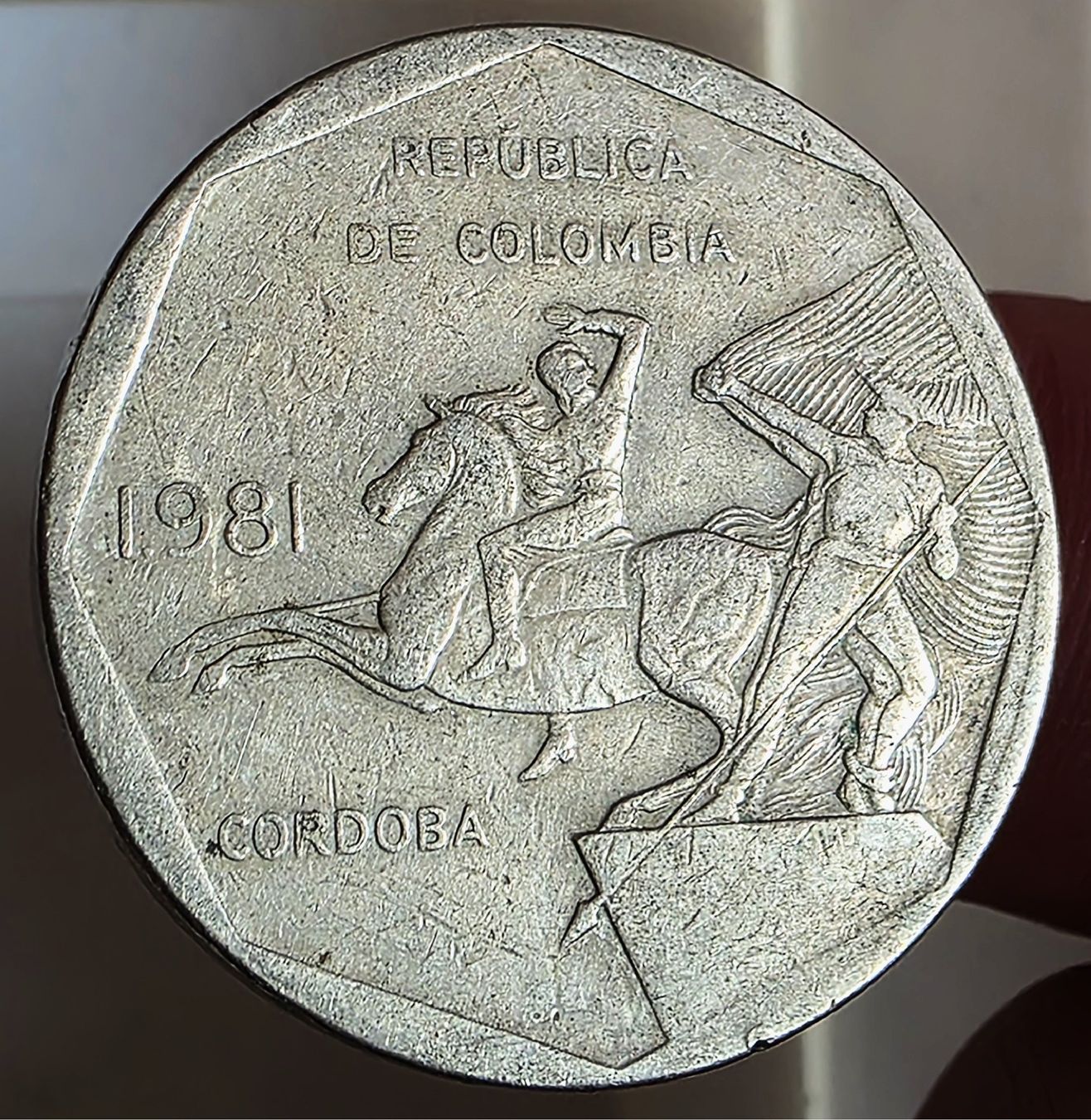 Toutes les monnaies: KOLUMBIEN 10 PESOS 1981 – D'occasion à Winterthur par Creso70 1