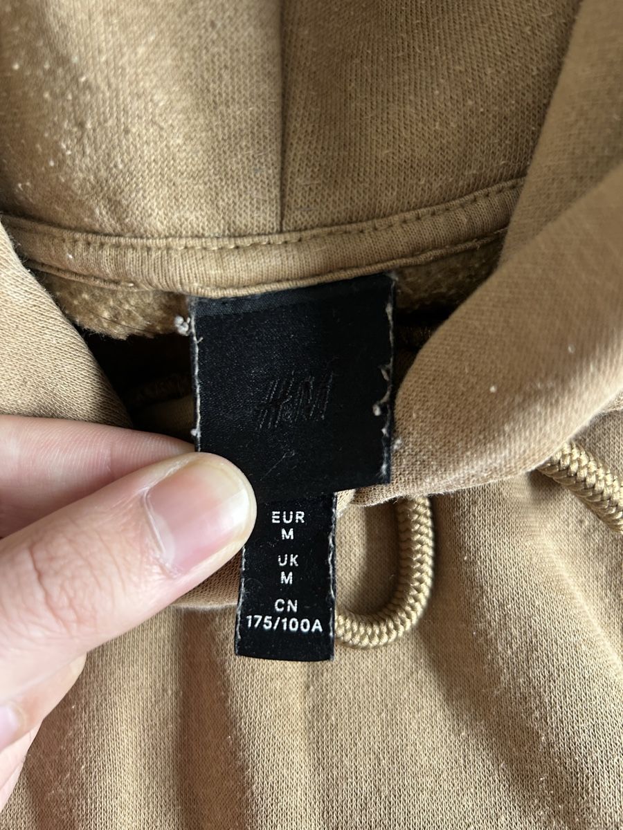 H&M Maglioni & Felpe: Pull H&M beige taille M - Parfait état – Usato da Cugy VD venduto da pit_aless 1